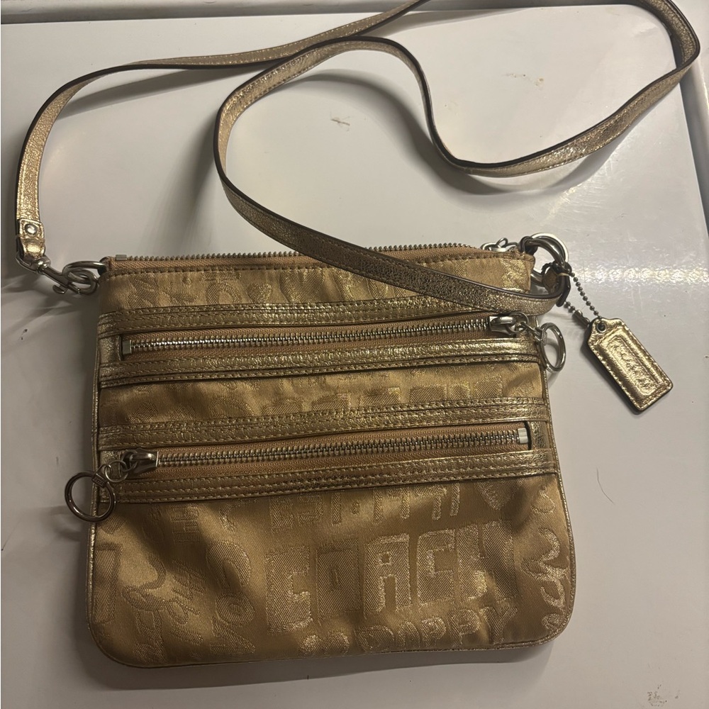 Coach 1941 poppy bag